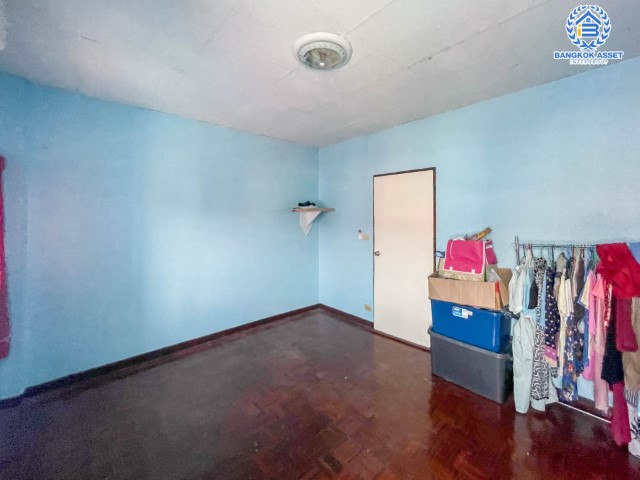 *****ทาวน์เฮ้าส์มือสองย่านกรุงเทพมหานคร ม.เมืองประชา รามอินทรา เนื้อที่ 16 ตร.ว. ฟังก์ชัน 2 ห้องนอน 2 ห้องน้ำ แถมฟรี! 2 เครื่องปรับอากาศ บนทำเลแห่งการเดินทาง ใกล้แฟชั่นไอส์แลนด์ และทางด่วน "รามอินทรา-อาจณรงค์" ในราคาคุ้มสุดในย่าน! จองเลย!